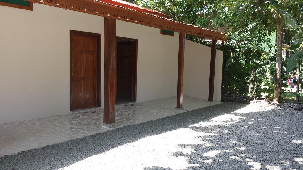 Yucca Beachfront Hotel Puerto Viejo de Talamanca Exterior photo