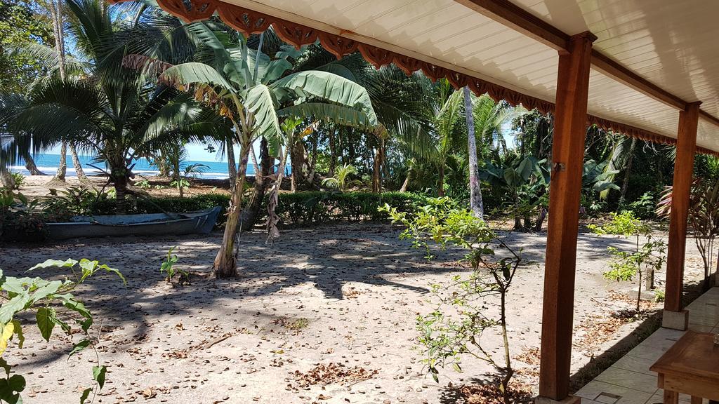 Yucca Beachfront Hotel Puerto Viejo de Talamanca Exterior photo